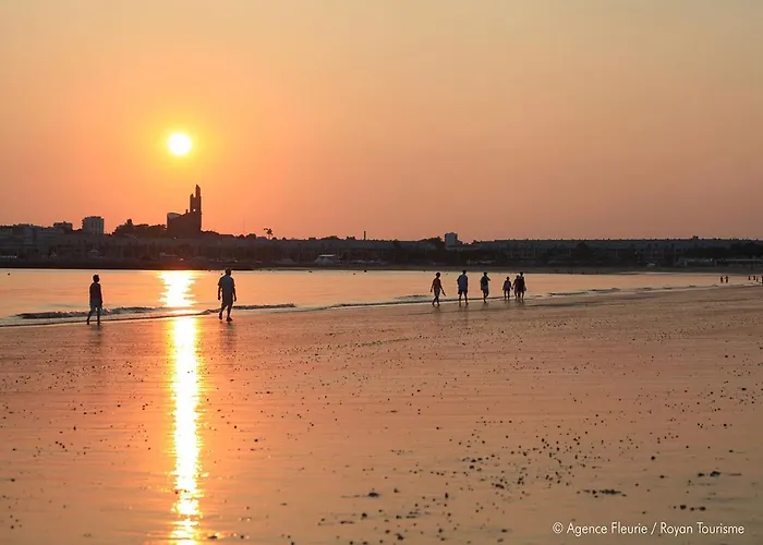 Royan, 200 M De La Apartman